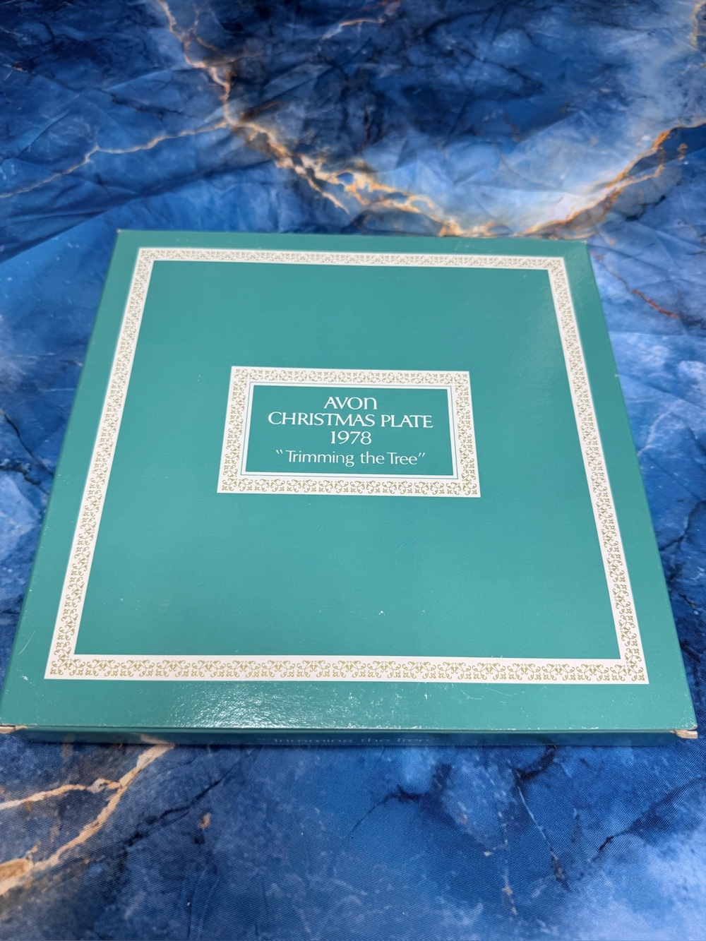 Avon Christmas plate 1978 NIB